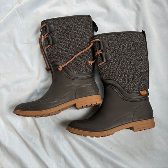 Women’s Size 7 Waterproof Alpine Waterproof Rain Boots in Grey Black - Picture 4 of 9